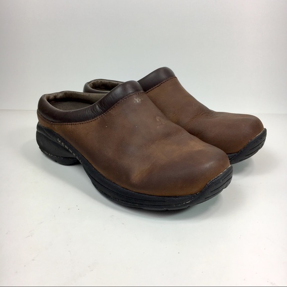 merrell suede clogs